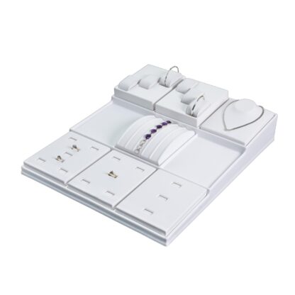 White Leatherette VT Range Insert with 10 Cavities and Barbs for Chains 140 x 180mm - Image 6