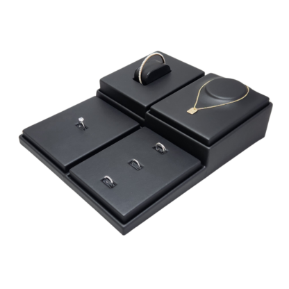 Black Leatherette VT Range Insert  for Displaying 1 Ring 140 x 180mm - Image 3